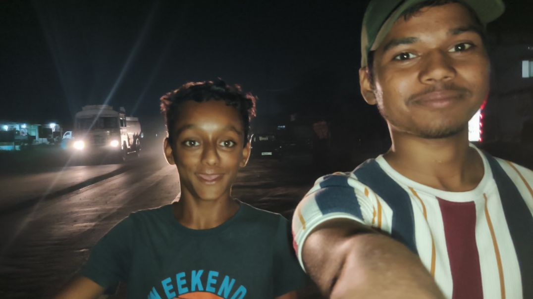 ⁣Aaj ham log raat ko gye dukan | vlog