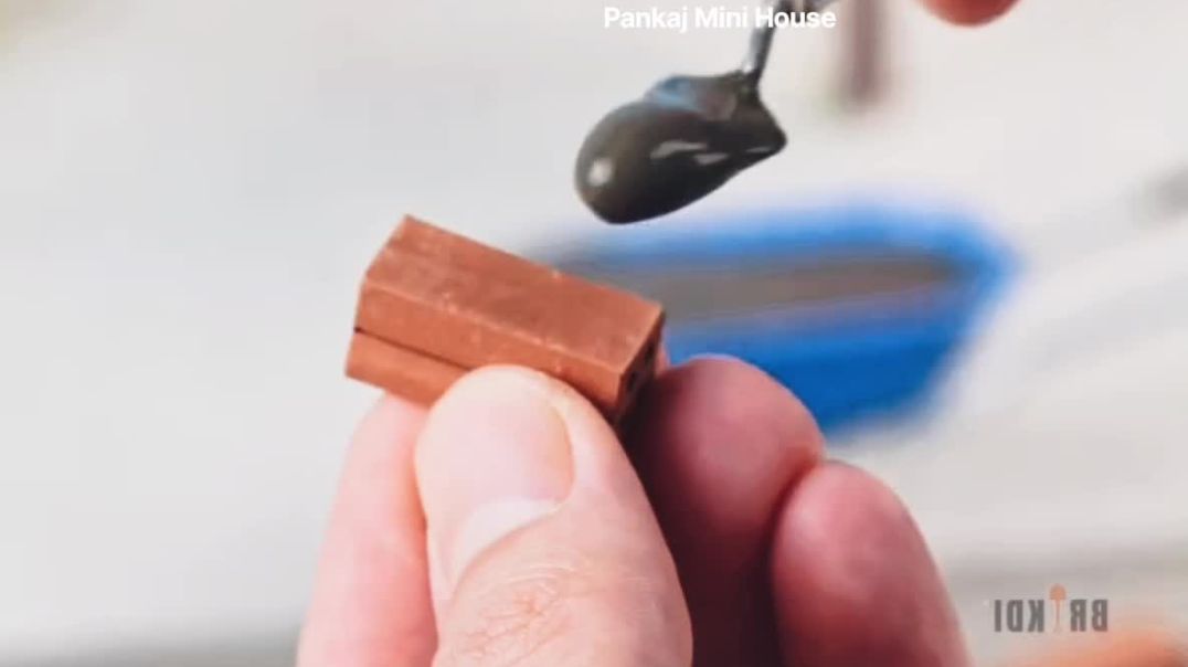⁣✨ DIY मिनिएचर हाउस जादू: कार्डबोर्ड और क्ले से बना आरामदायक छोटा घर का खुलासा! 🏡🛠️ कौन बना रहा है इस