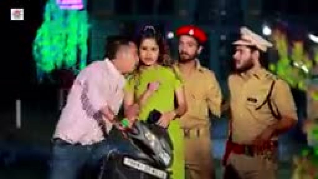 ⁣#Video ｜ बीच बजरिया रोकतौ जब पुलिस प्रशासन ｜