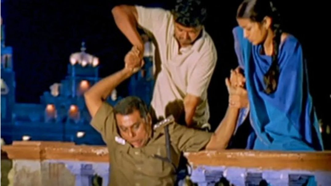 ⁣विजय ने अपने पापा को गिरने से बचा लिया l Keertimaan Movie Best Scene