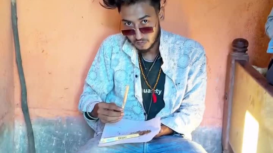 ⁣That_one_friend_in_every_group_👍🏻😂_@aaryankelvin__#trending_#funny_#reels_#reelsinstagram_#explore_#