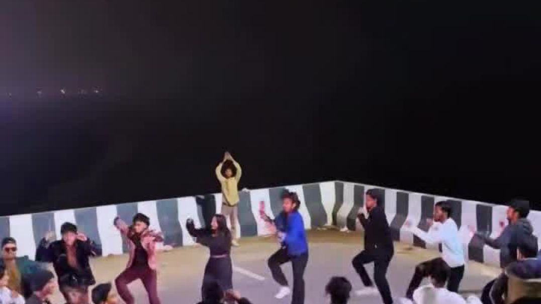 ⁣जैसे मन करे उसे विचार के चला गाना