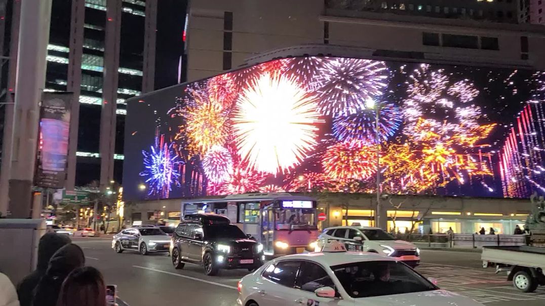 ⁣Seoul christmas lights video