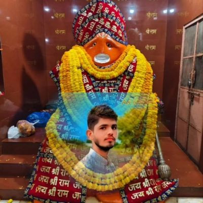 115354899521404736368 