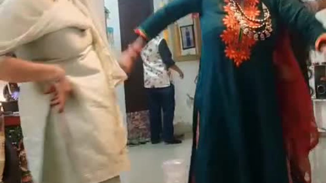 ⁣Hi, friends please support me 🙏🏻