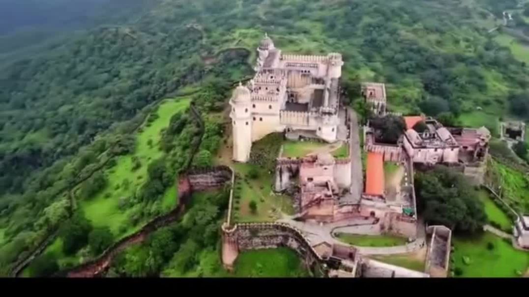 ⁣भारत की सबसे पुरानी पर्वत श्रृंखलाओं में से एक है, जो पूर्व-कैम्ब्रियन काल में बनी थी