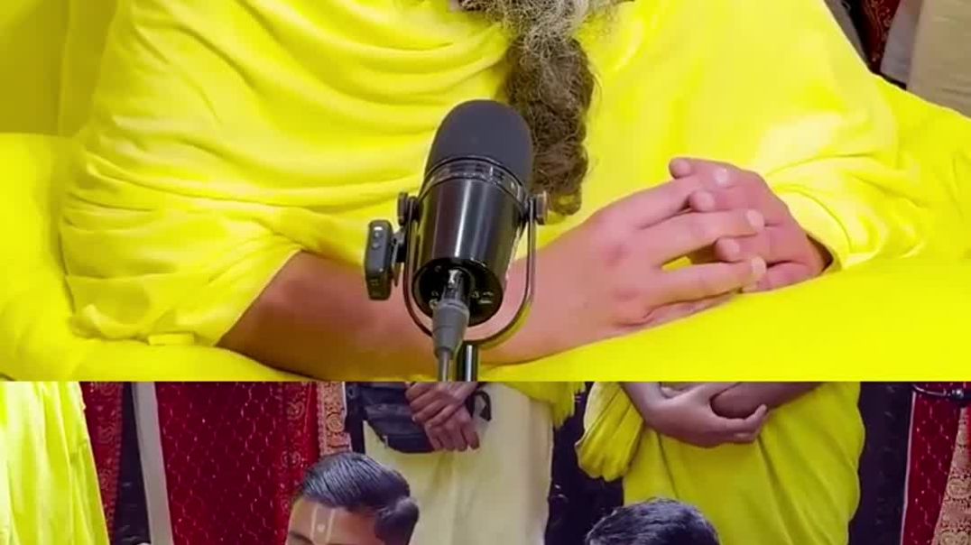 ⁣बृजवासी की मधुर भजन-सेवा से महाराज जी हुए प्रसन्न! #premanandjimaharaj #bhajanmarg