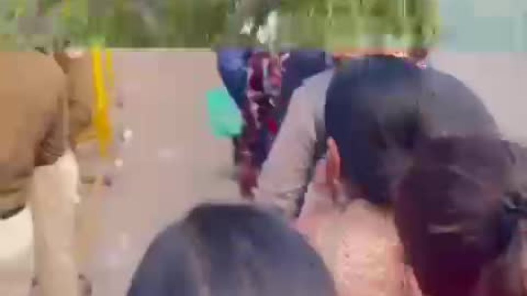 ⁣India gate par challan