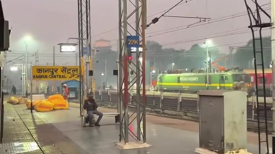 ⁣Kanpur Central station 💞