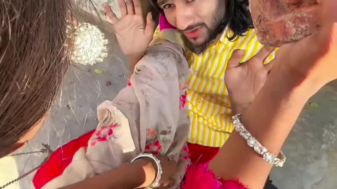 ⁣ऐसी ज़िन्दगी जीके करूँगा भी क्या🤪🫣🤣_(MP4)