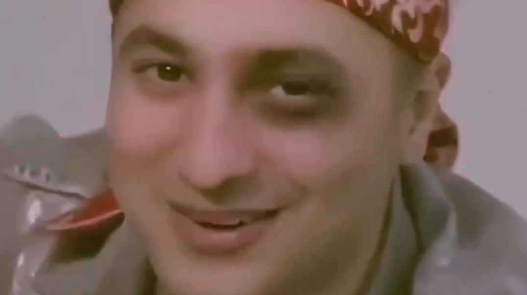 ⁣Cute girl 🥰 sec baataine