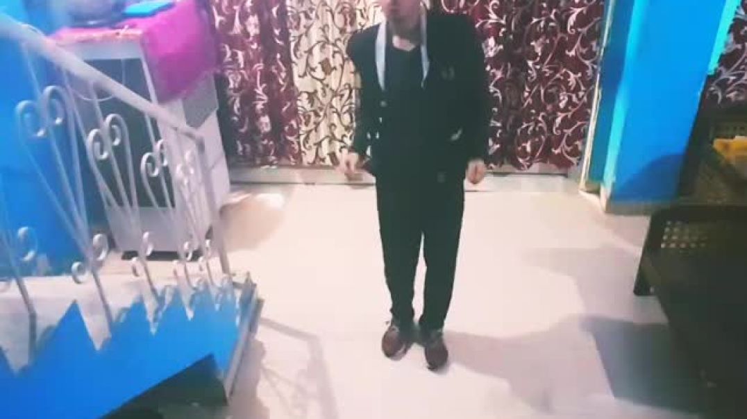 ⁣Pehli Nazar Mein कैसे करें Race गाने पर पहली नजर में डांस?