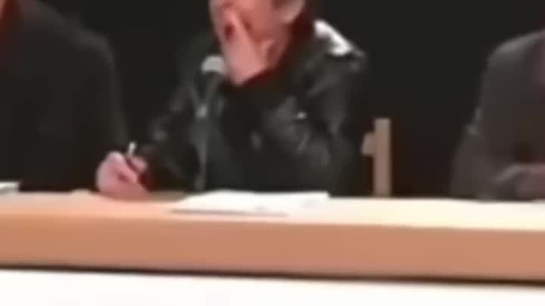 ⁣Funny comedy 🤣😂 ___memes _viral _funnyvideos _funnymemes _comedy _fun _instagood _meme(MP4)