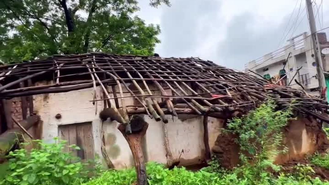 ⁣😘__गांव का मौसम और माहौल ही अलग होता है मैरी जान__😘