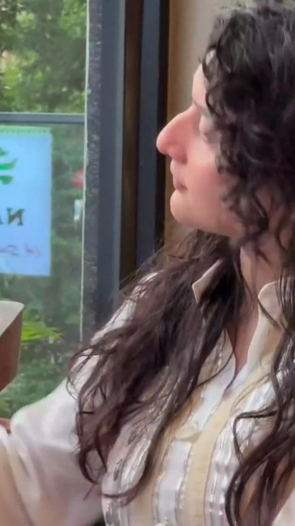 VID_20250708_221709_412