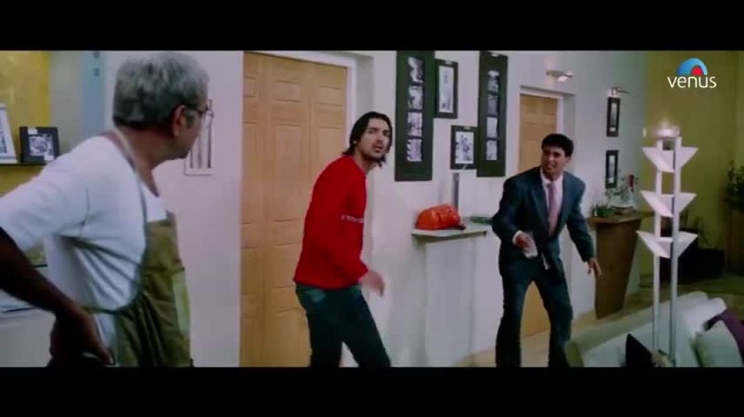 ⁣जॉन0 को अपनी दूसरी गर्लफ्रेंड से बचाया _ Akshay Kumar _(4