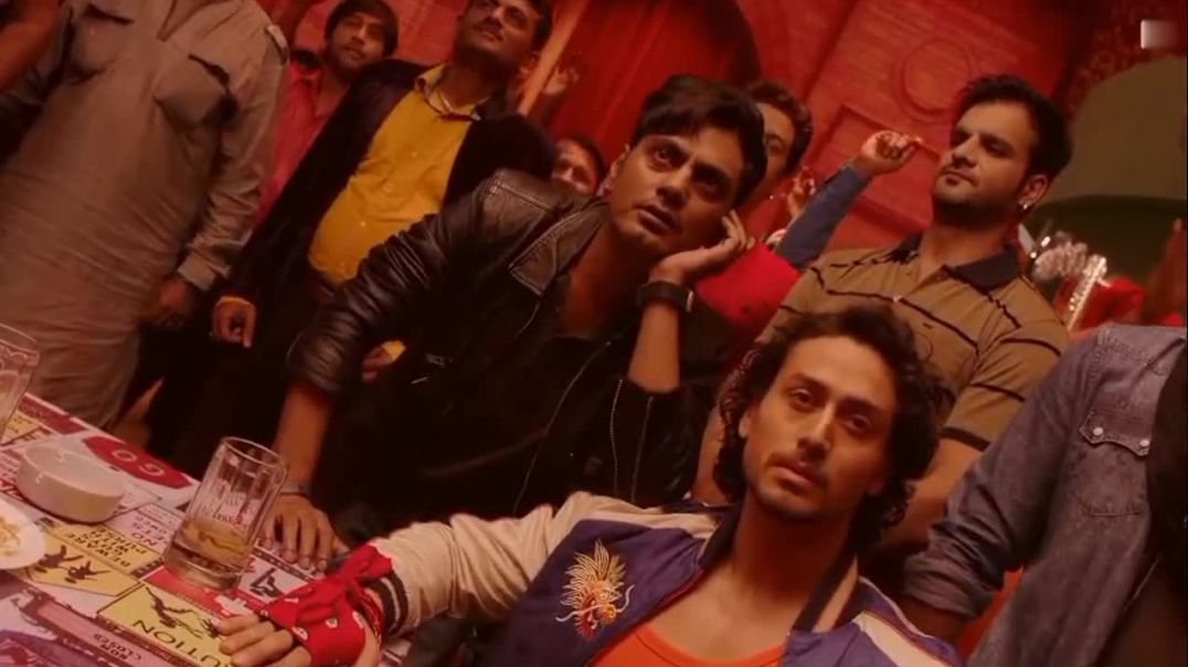 Shake_Karaan_-_8K_4K_Music_Video___Nidhhi_Agerwal___Meet_Bros_Ft._Kanika_Kapoor___Munna_Michael(720 