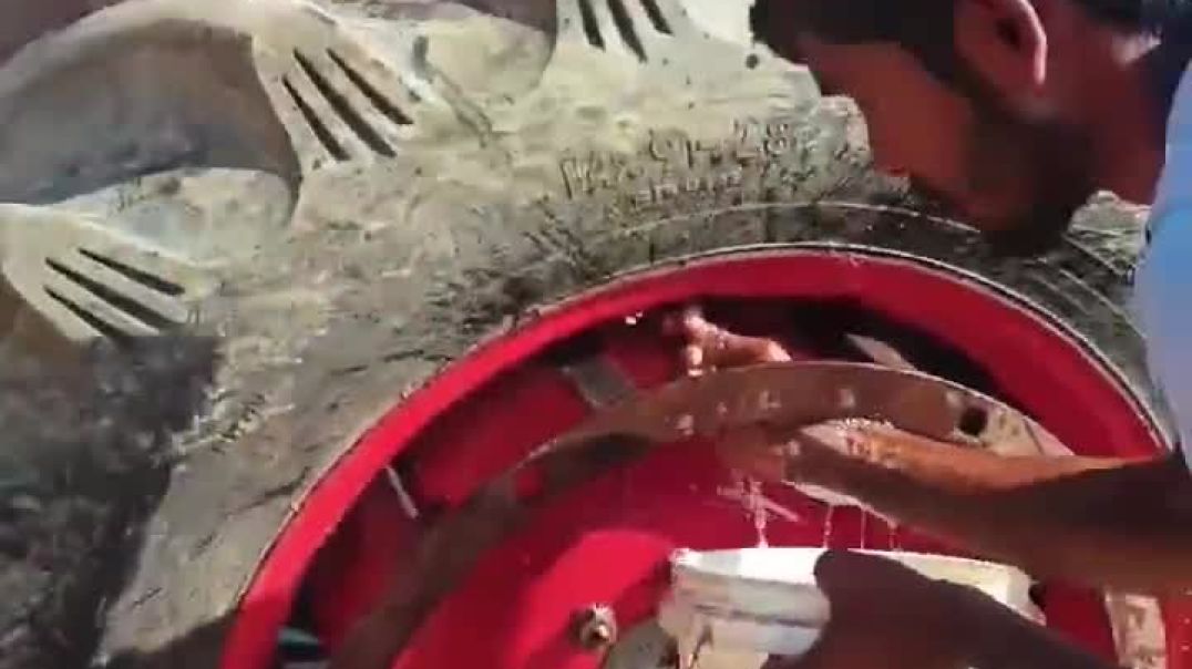 ⁣Mahindra 575di sp plus tyre pressure balance⚖️ for best performance #mihindra #575di #tractor #viral