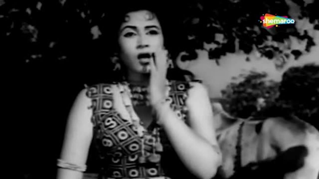 ⁣𝐄𝐤_𝐏𝐚𝐫𝐝𝐞𝐬𝐢_𝐌𝐞𝐫𝐚_𝐃𝐢𝐥_𝐋𝐞_𝐆𝐚𝐲𝐚___Phagun__1958____Madhubala,_Bharat_Bhushan___Classic_Hindi_Song(360p)