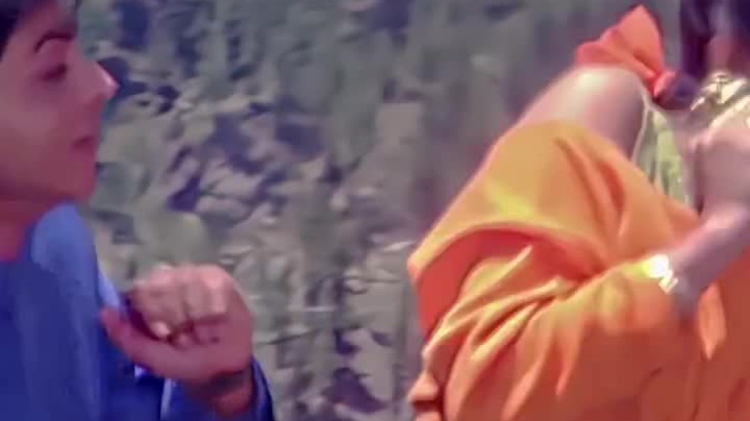 ⁣Aisi Deewangi Dekhi Nahin 💞💃