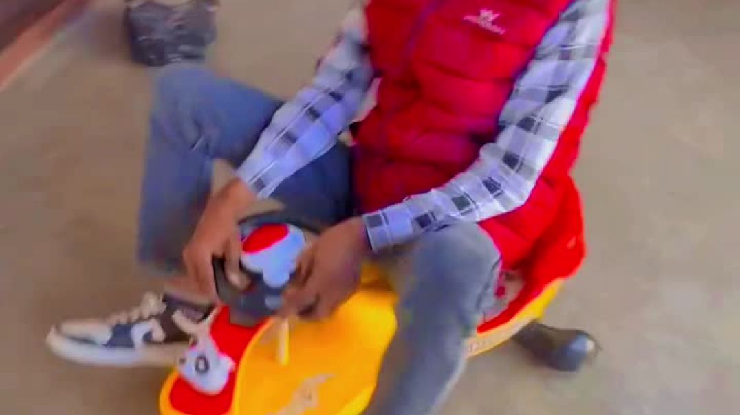 VID_20251205_193750_377