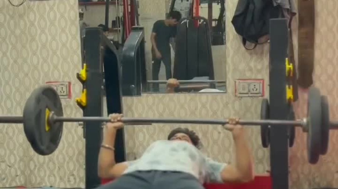 Gym bench press🏋‍♂️....