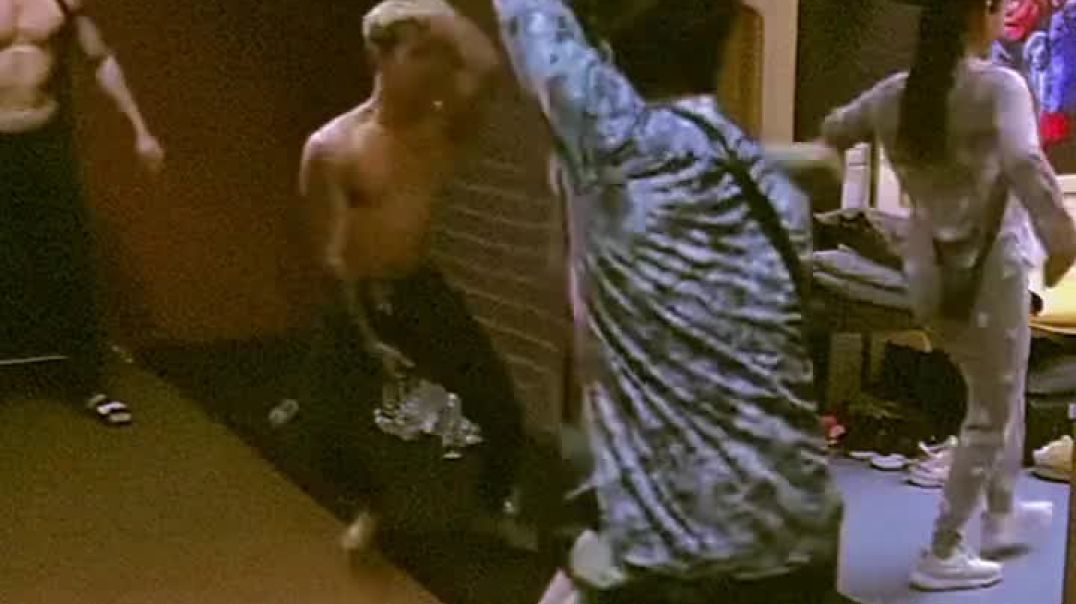 ⁣Danish zehen bigboss