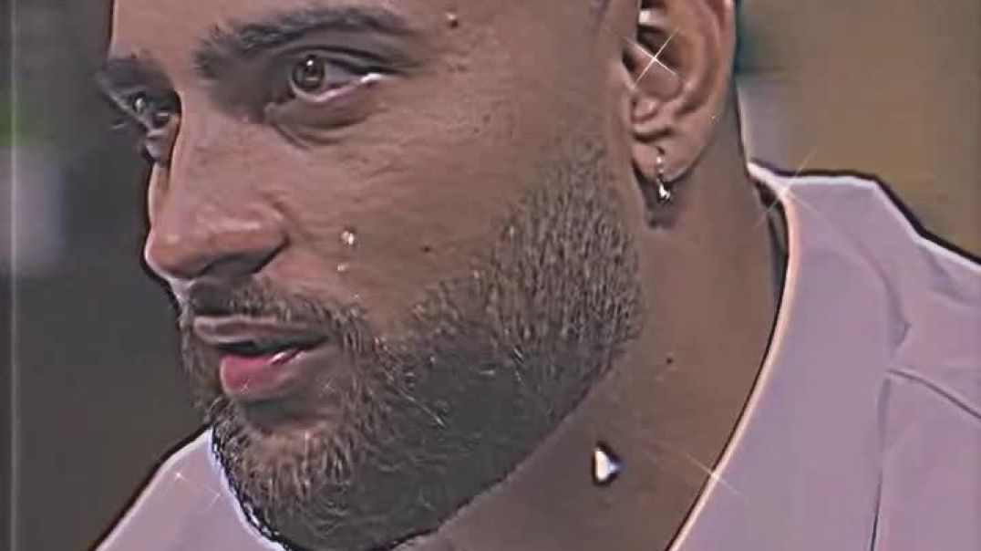 ⁣इस फीलिंग्स को लोग शब्दों के माध्यम से आसानी से बयां नहीं कर पाते हैं, तो वह शायरी या कोट्स का सहारा