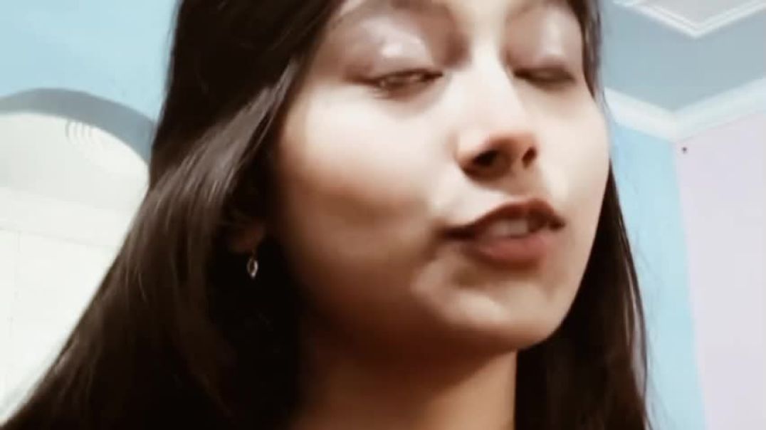 ⁣आपको किसी ने फुल दिया है 💝🥰