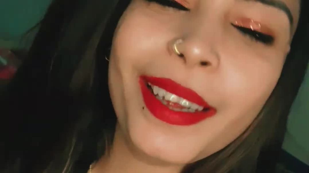 ⁣Naye_sal_ka_pehla_jam_💐(1080p)