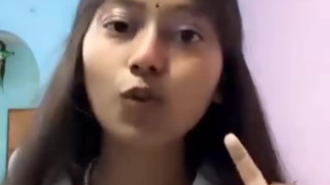 ⁣Dekh Rahe Ho college walo 🤣😜