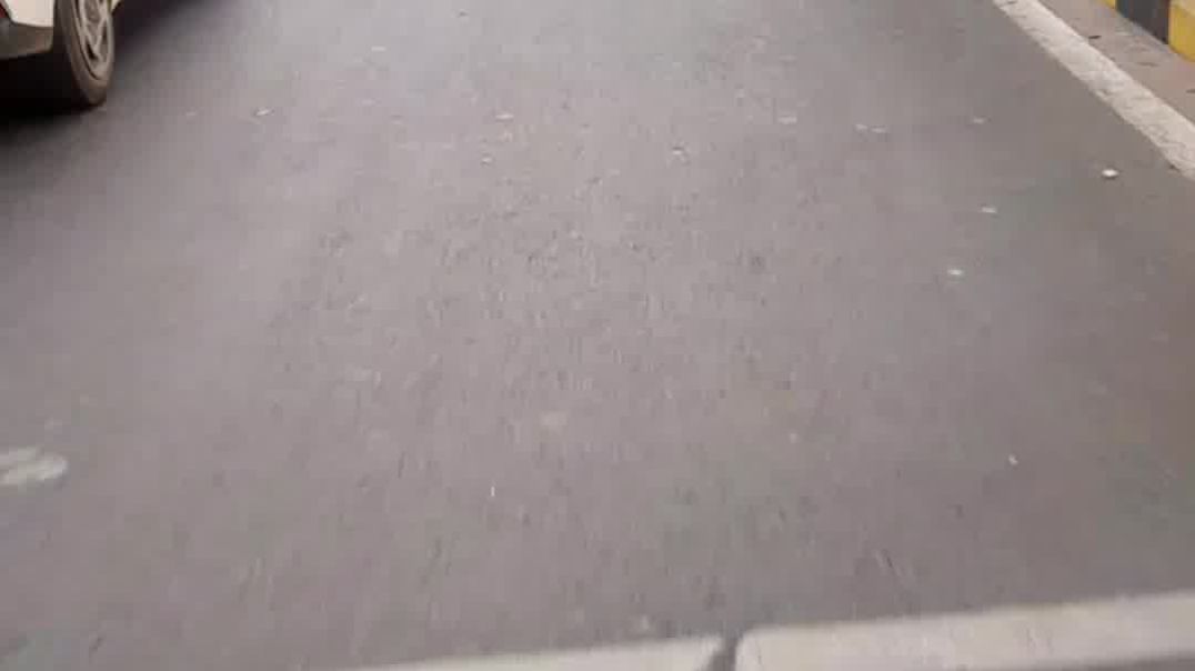 ⁣इन्हें कानून का डर नही कैमरे का डर है