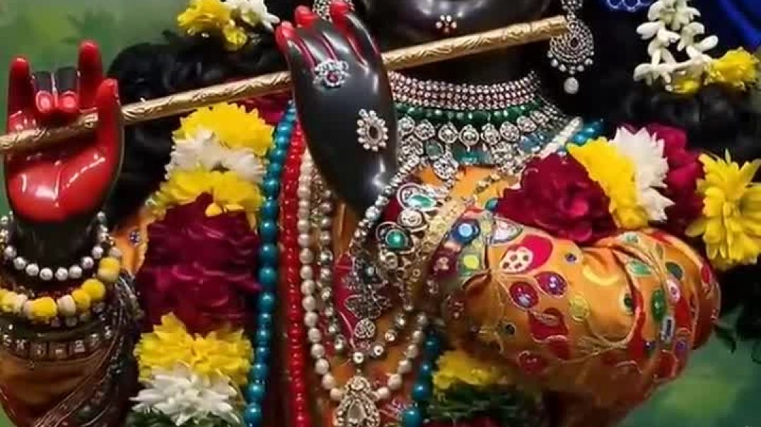 फूलन_में_सज_रहे_श्री_वृंदावन_बिहारी_🌸___Banke_Bihari_Lal_Status___#shortsvideo_#shorts(720p)