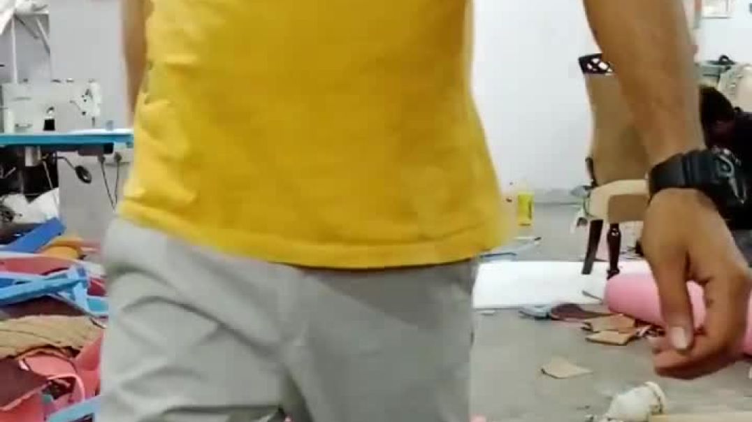 ⁣New stills sofa contractor video