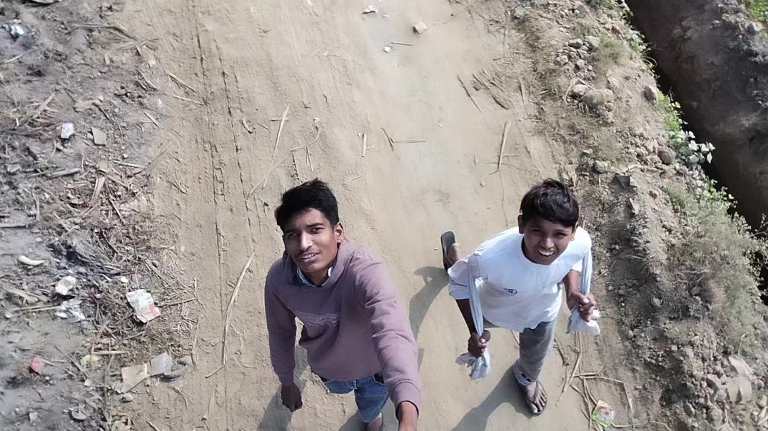 ⁣New vlog channel mein