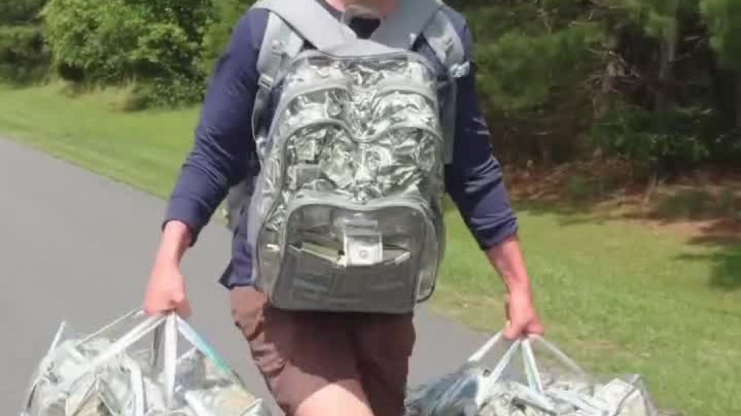 ⁣Sprinting with more and more money 😅