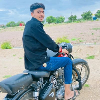 115589733427738324001