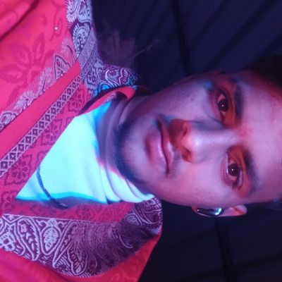 108927445672408088277 