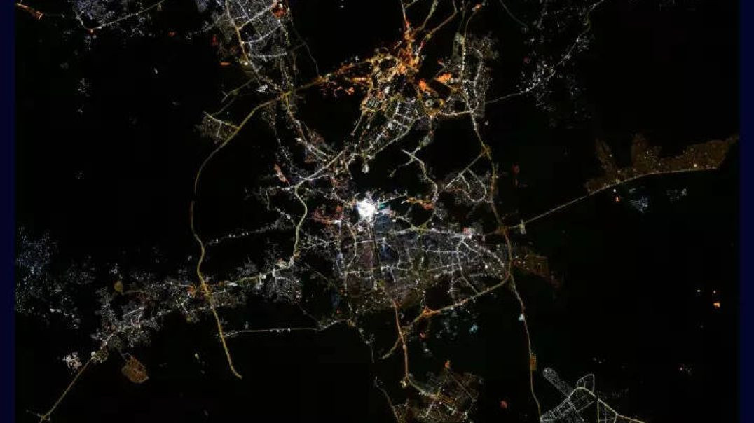 ⁣स्पेस से दिखा | Khane Kaba ke Ajeeb Manzar #KhanaEKaba #KaabaFromSpace#best #shorts