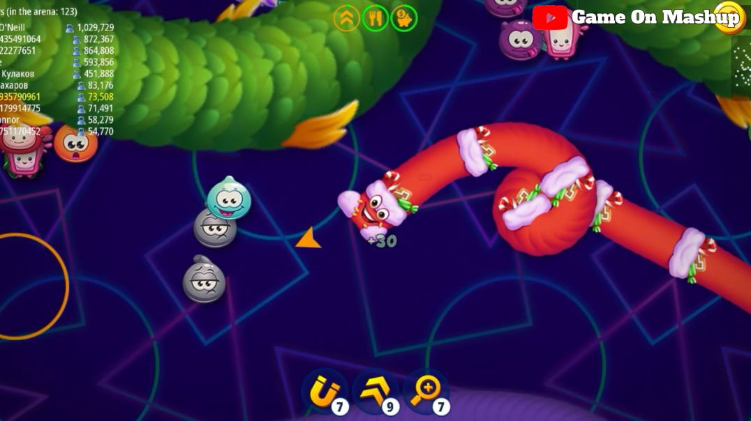 ⁣Worms zone io sanke gameplay