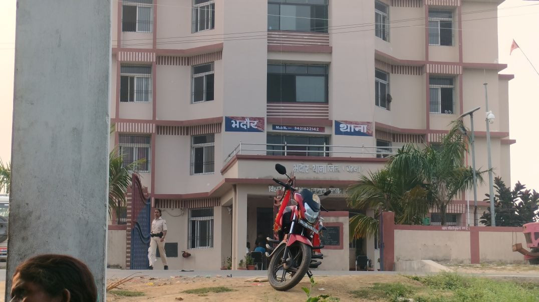 ⁣Police station 🚉🚉🚉