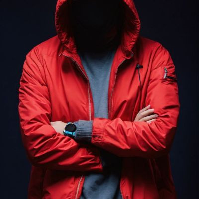 100594797647890776169