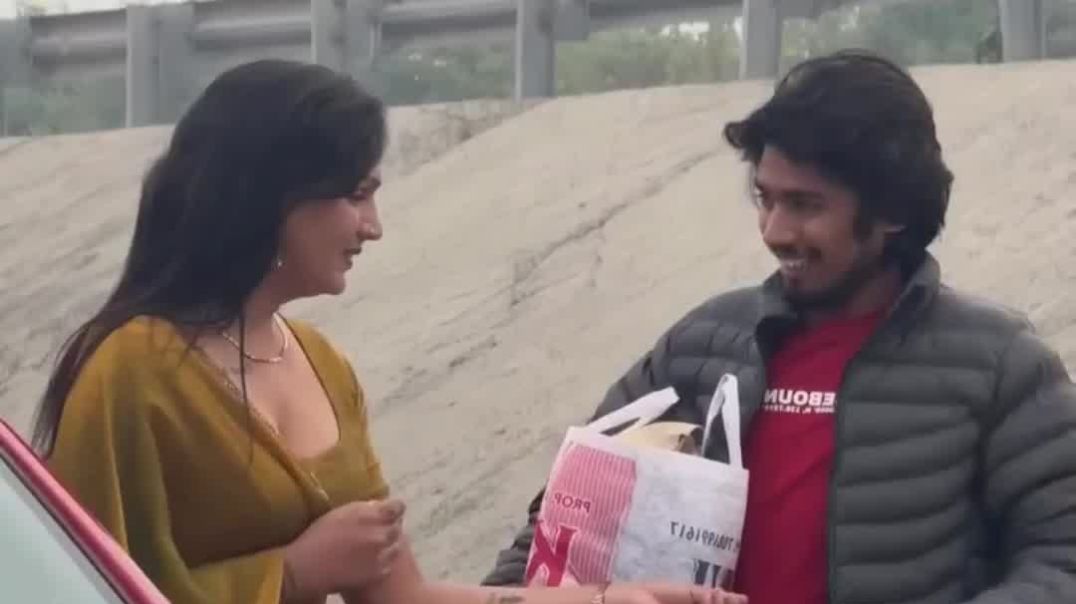 ⁣दुध की थैली #trending #funnyreelsvideo #funnyreels #reaction #enrtertainment #trendingreels #viralre