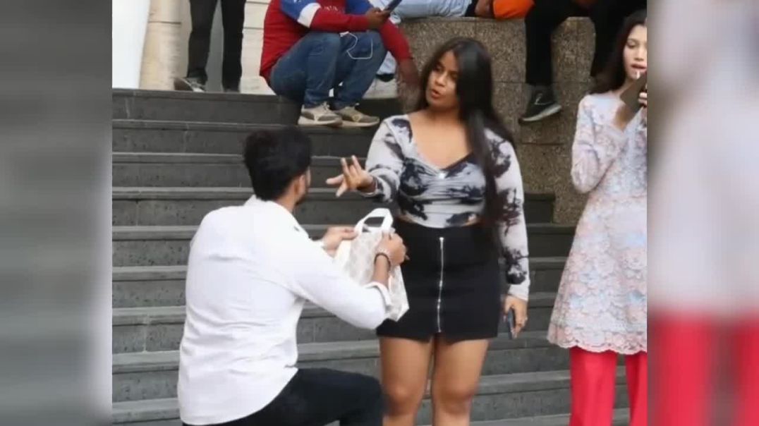 ⁣Gold digger ke sath prank hogya 😂💯