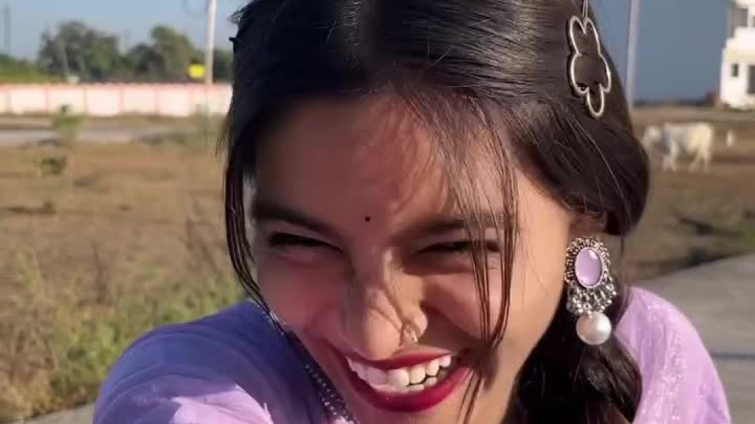 ⁣video_में_व्यू🤣🙈_real_priyanshi_4u_🤣_•_•_•_•_#comedy_#viral_#funny_#fun_#funnymemes_#trending_#trend
