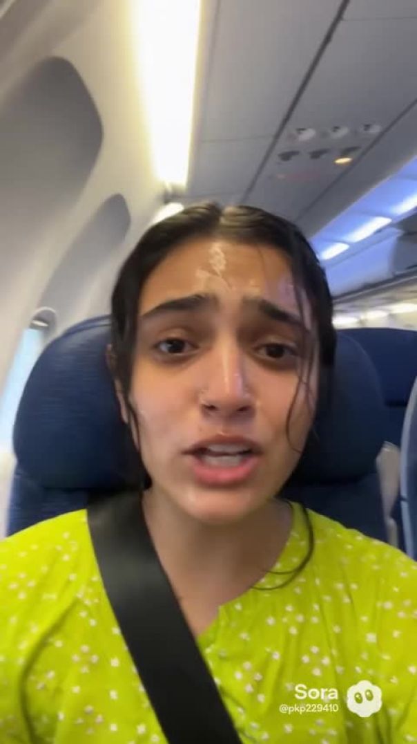 OMG 😨 Aeroplane Crash 💥 Please Share 🙏 #ytshorts #shorts