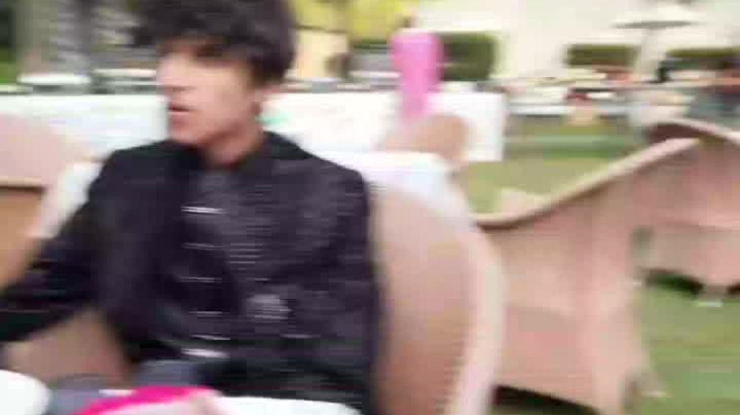 VID_20251206_044656_091