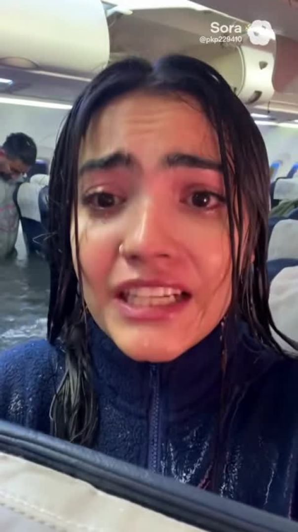 OMG 😨 Aeroplane Crash 💥 Please Share 🙏 #ytshorts #shorts