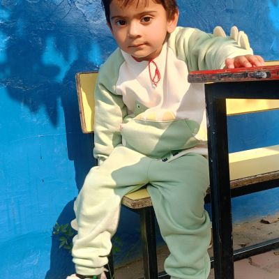 103814283308245417297 