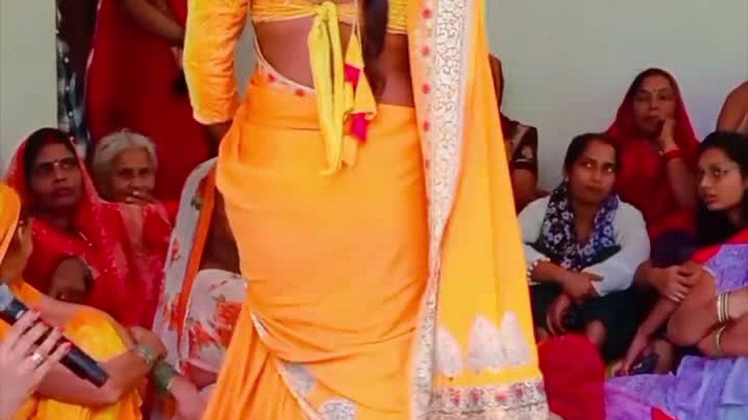 ⁣Bhabhi ka dance